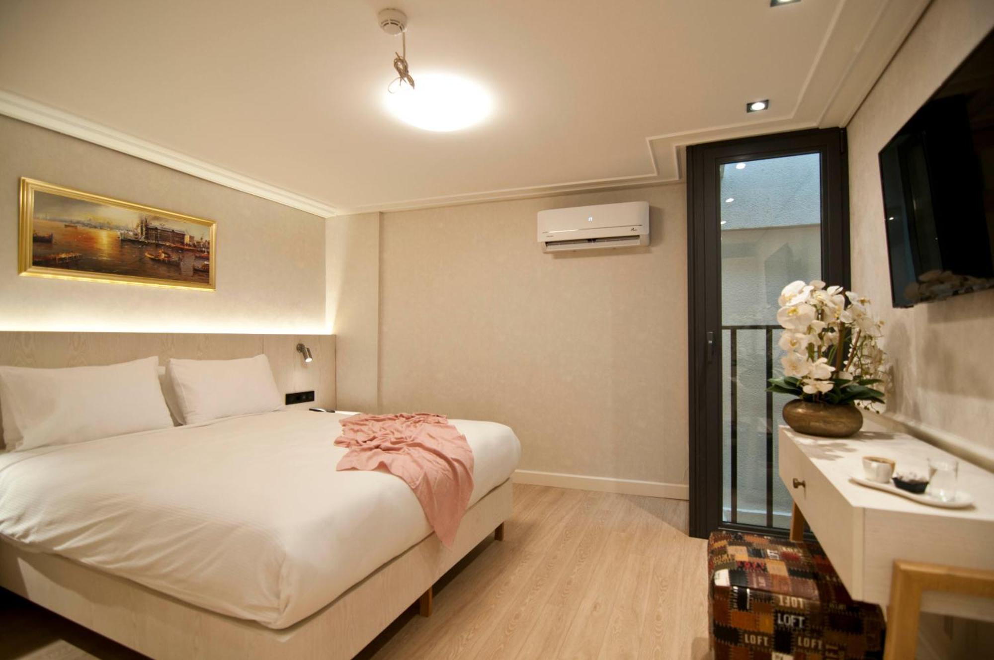 Xloft Hotel Istanbul Exterior photo