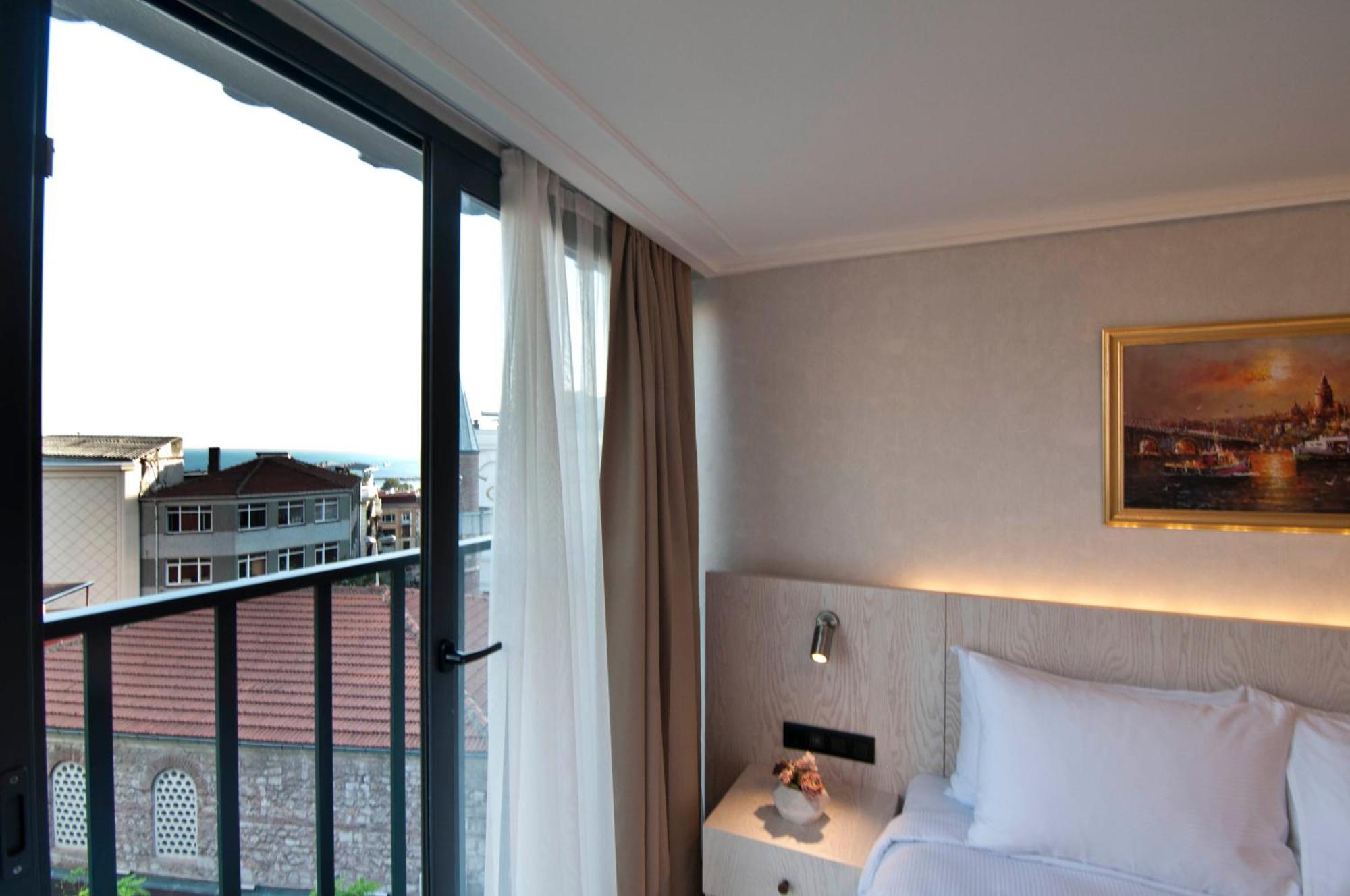 Xloft Hotel Istanbul Exterior photo
